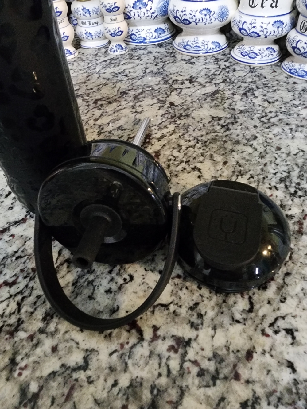 Brumate Onyx Leopard Multishaker - Picture 2 of 5